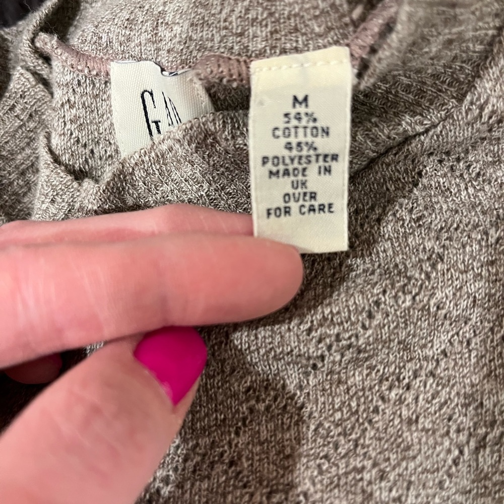GAP Knit Top - Picture 4 of 5